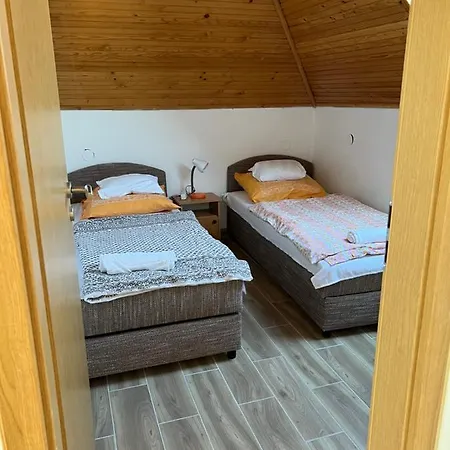 Csikos Apartamento