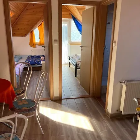 Apartamento Csikos *