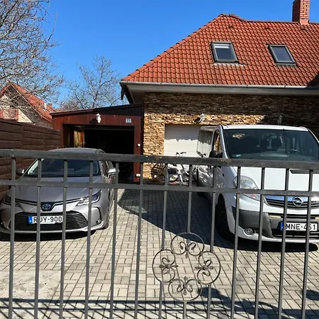 Csikos Διαμέρισμα