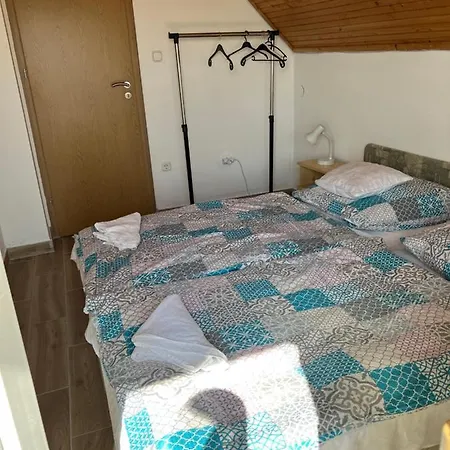 Csikos Apartment
