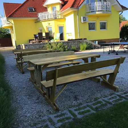 Csikos Gyenesdiás