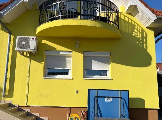 Csikos Apartmán