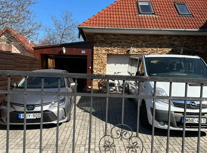 Csikos Apartmán